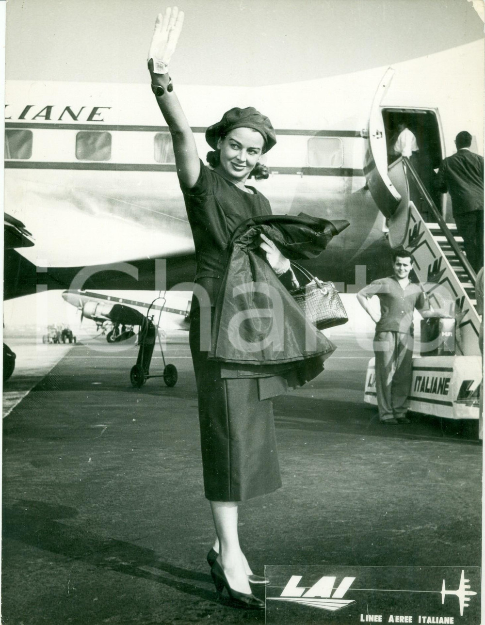 Fotografia d epoca originale 1955 ca ROMA Eleonora ROSSI DRAGO si imbarca su LINEE AEREE ITALIANE LAI Foto 1
