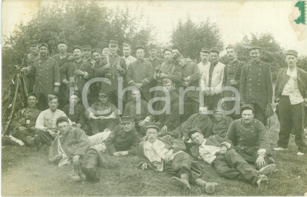Fotografia d epoca originale 1915 SAINTREMY DE PROVENCE WW1 Compagnia militare durante un alloggiamento FOTO 1
