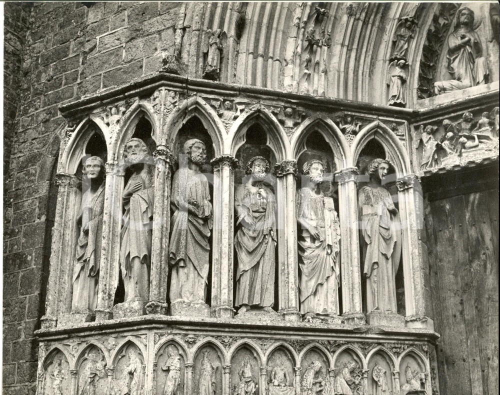 Fotografia d epoca originale 1960 ca RAMPILLON F Portale chiesa SAINTELIPHE Dettaglio apostoli Foto 30x22 1