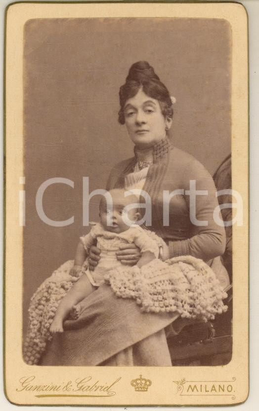 Fotografia d epoca originale 1880 ca MILANO Ritratto di madre e figlio  Foto GANZINI & GABRIEL  CDV 1