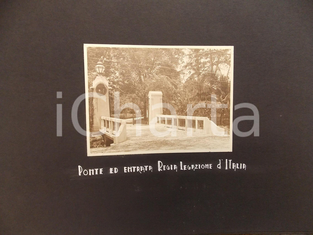 Fotografia d epoca originale 1920 ca BANGKOK THAILANDIA Ponte ed entrata Regia Legazione d Italia Foto 1