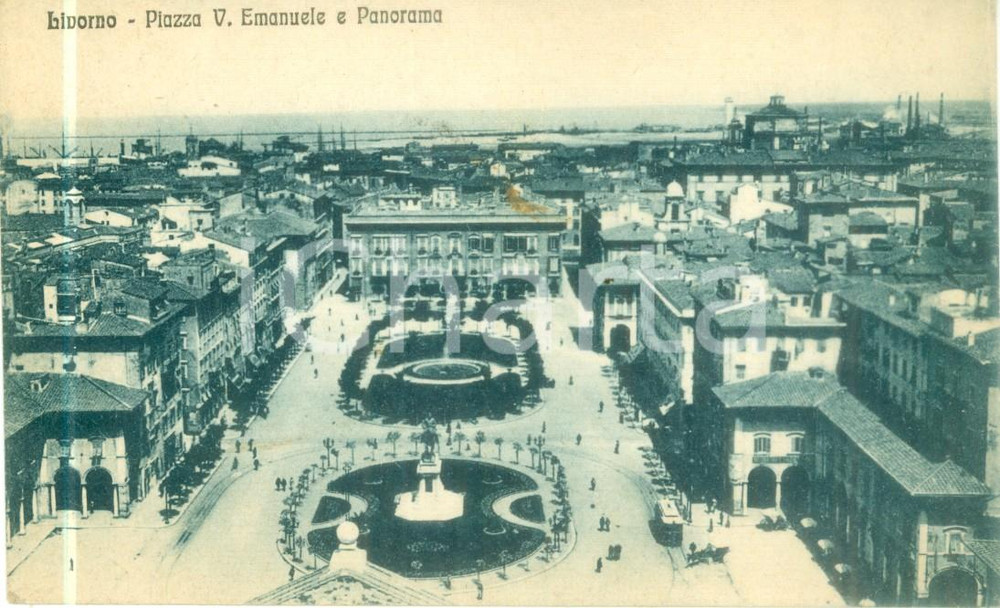 Cartolina originale da collezione 1930 LIVORNO Piazza Vittorio Emanuele e panorama Cartolina FP VG 1