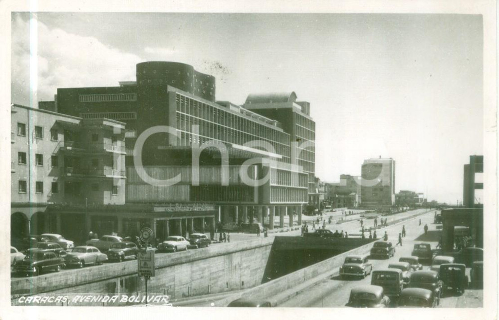 Cartolina originale da collezione 1952 CARACAS VENEZUELA Traffico in Avenida BOLIVAR Cartolina FP NV 1