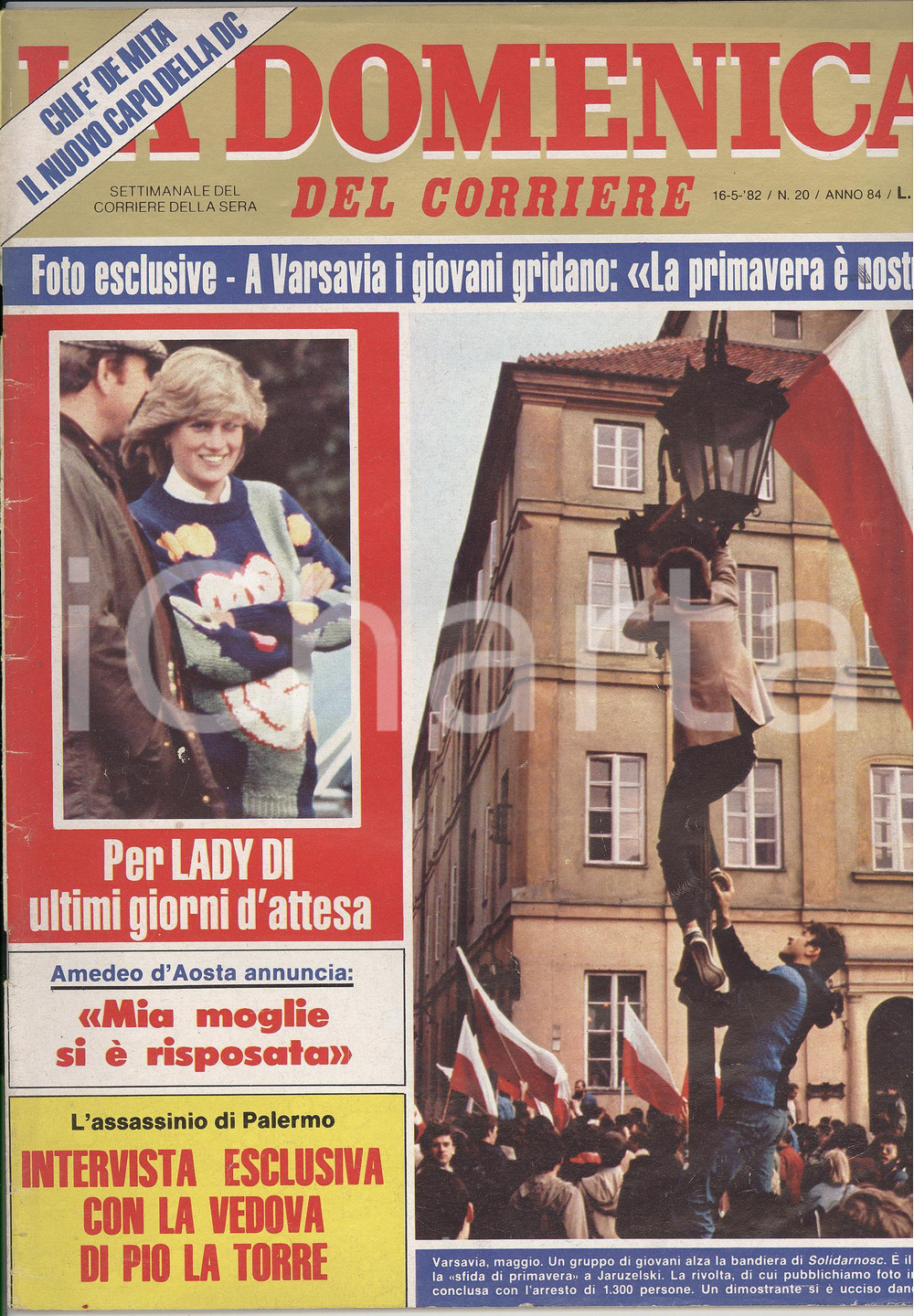 Giornale, rivista storica 1982 DOMENICA DEL CORRIERE I giovani di Varsavia alzano la bandiera Solidarnosc 1