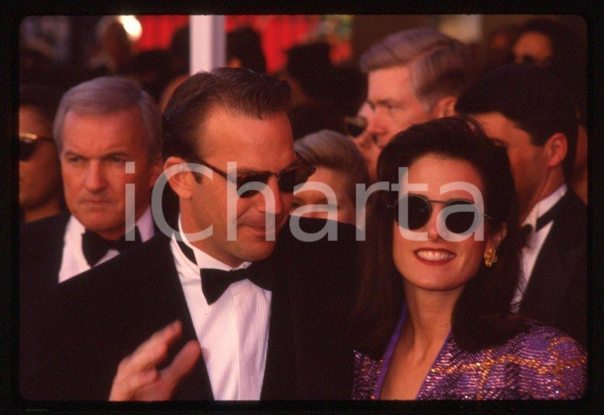 Fotografia d epoca originale Kevin COSTNER Wife Cindy  63rd Annual Academy Awards 1991 35mm vintage slide 1 1