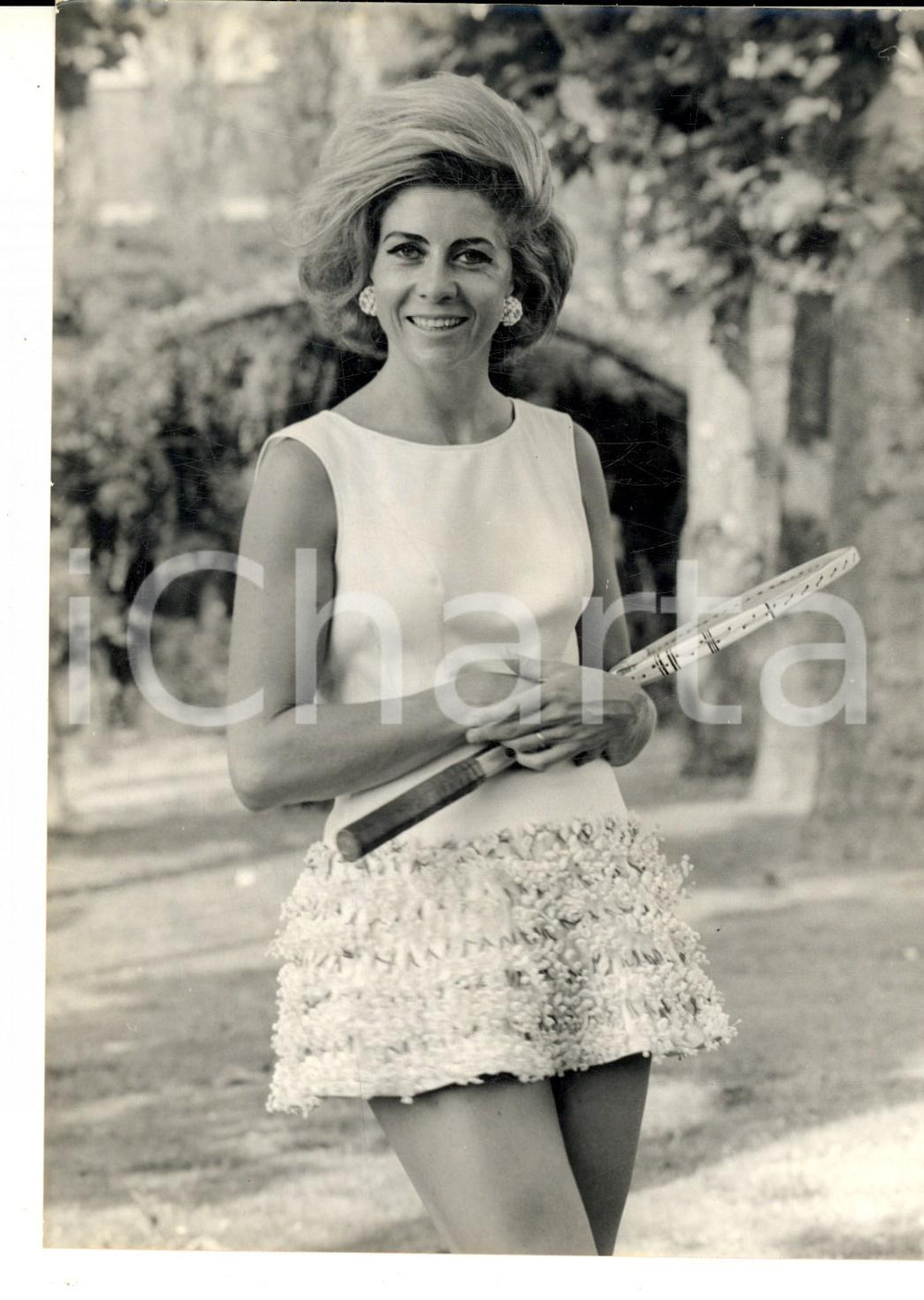 Fotografia d epoca originale 1966 MILANO Lea PERICOLI stilista crea modelli per il tennis Foto 13x18 cm 1