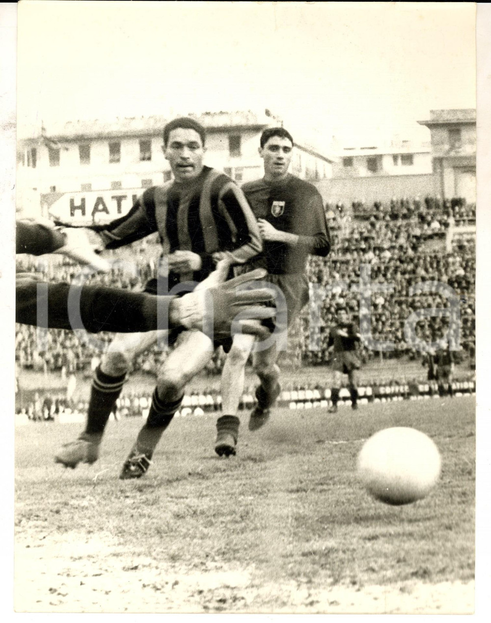 Fotografia d epoca originale 1959 CALCIO SERIE A INTERGENOA Una parata Foto DANNEGGIATA 18x24 cm 1