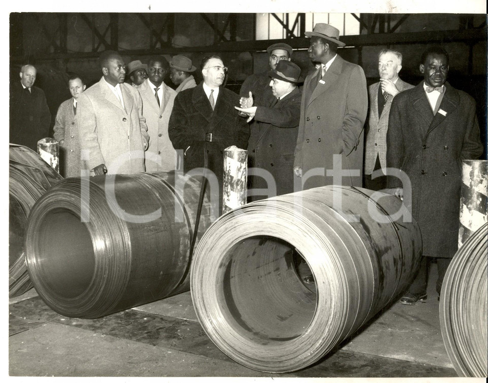 Fotografia d epoca originale 1958 GENOVA CORNIGLIANO Visita ministri africani agli impianti ITALSIDER Foto 1