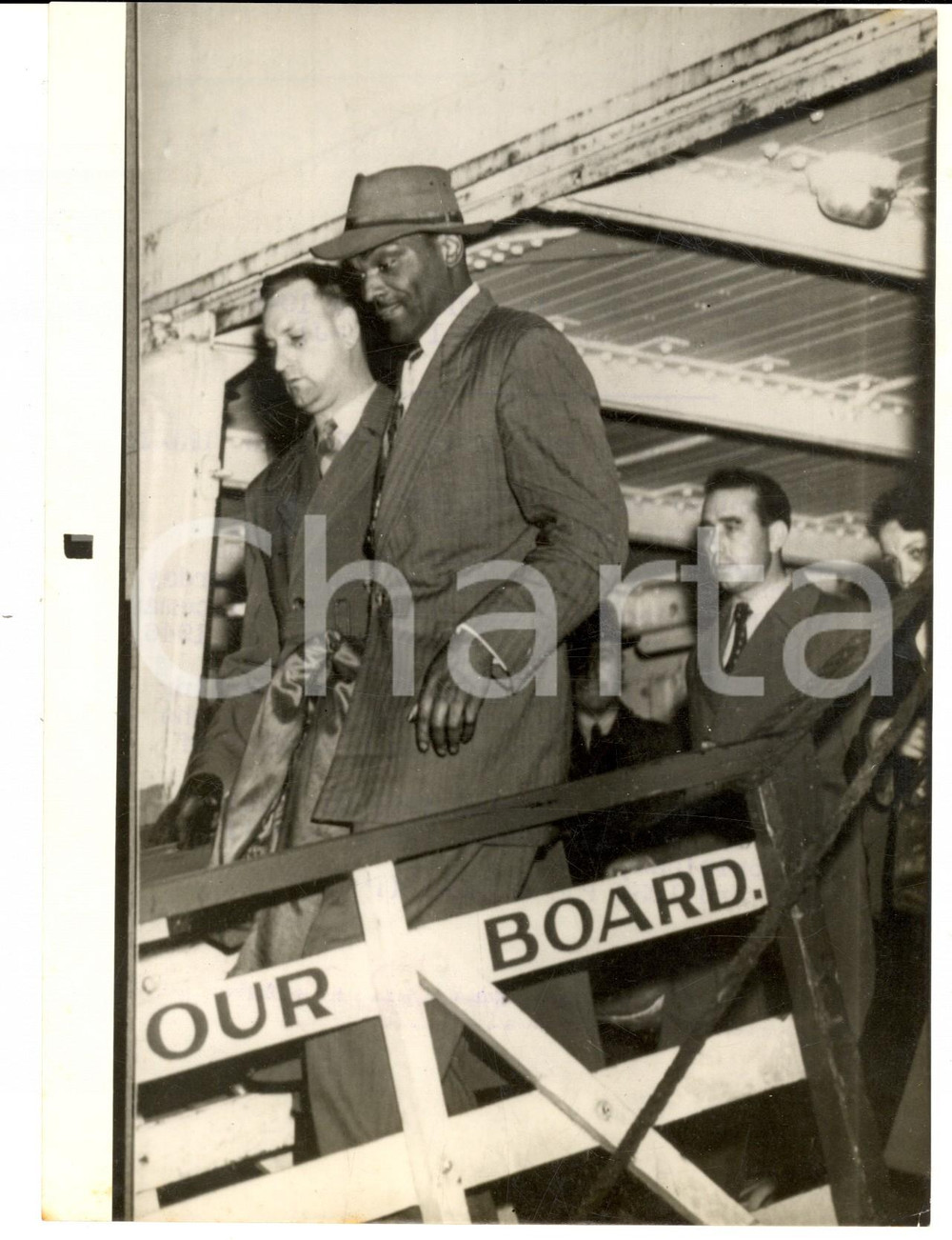 Fotografia d epoca originale 1946 LIVERPOOL Freidman REESE arrested for death of a policeman Photo 15x20 1