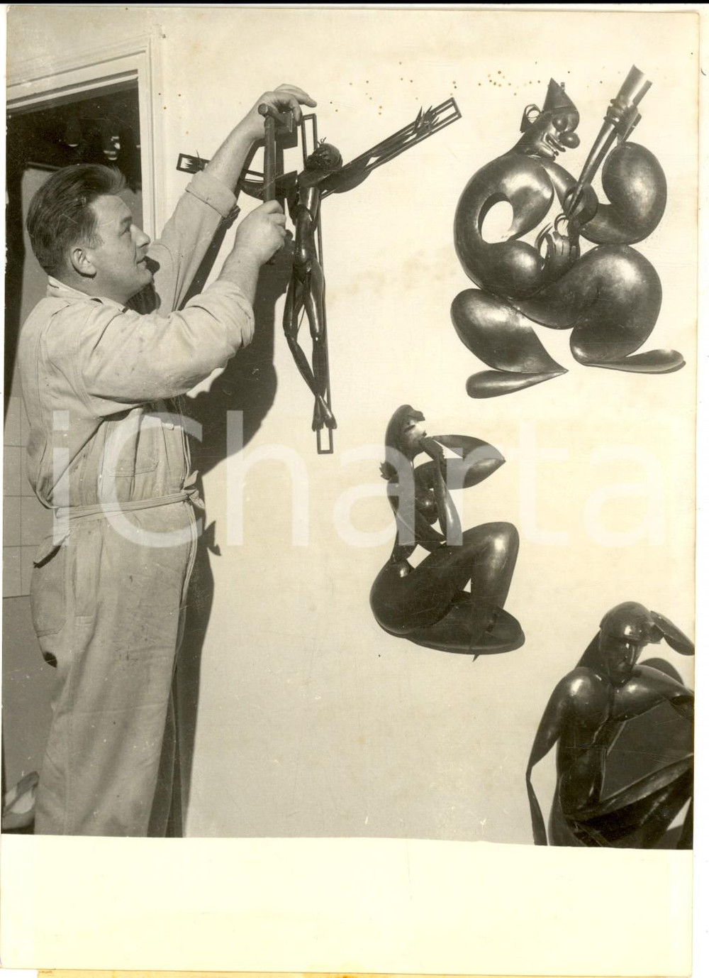 Fotografia d epoca originale 1960 DOUAI FRANCE Carrossier Roger TELLIER invente la sculpture en tèle Photo 1