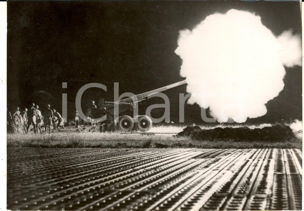Fotografia d epoca originale 1958 TIEN LANG VIETNAM Operazione CLAUDE con tiratori notturni Foto 18x14 cm 1