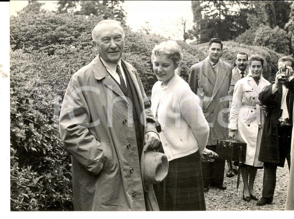 Fotografia d epoca originale 1959 COMO Konrad ADENAUER con la figlia Libeth a VILLA CARLOTTA Foto 18x13 cm 1