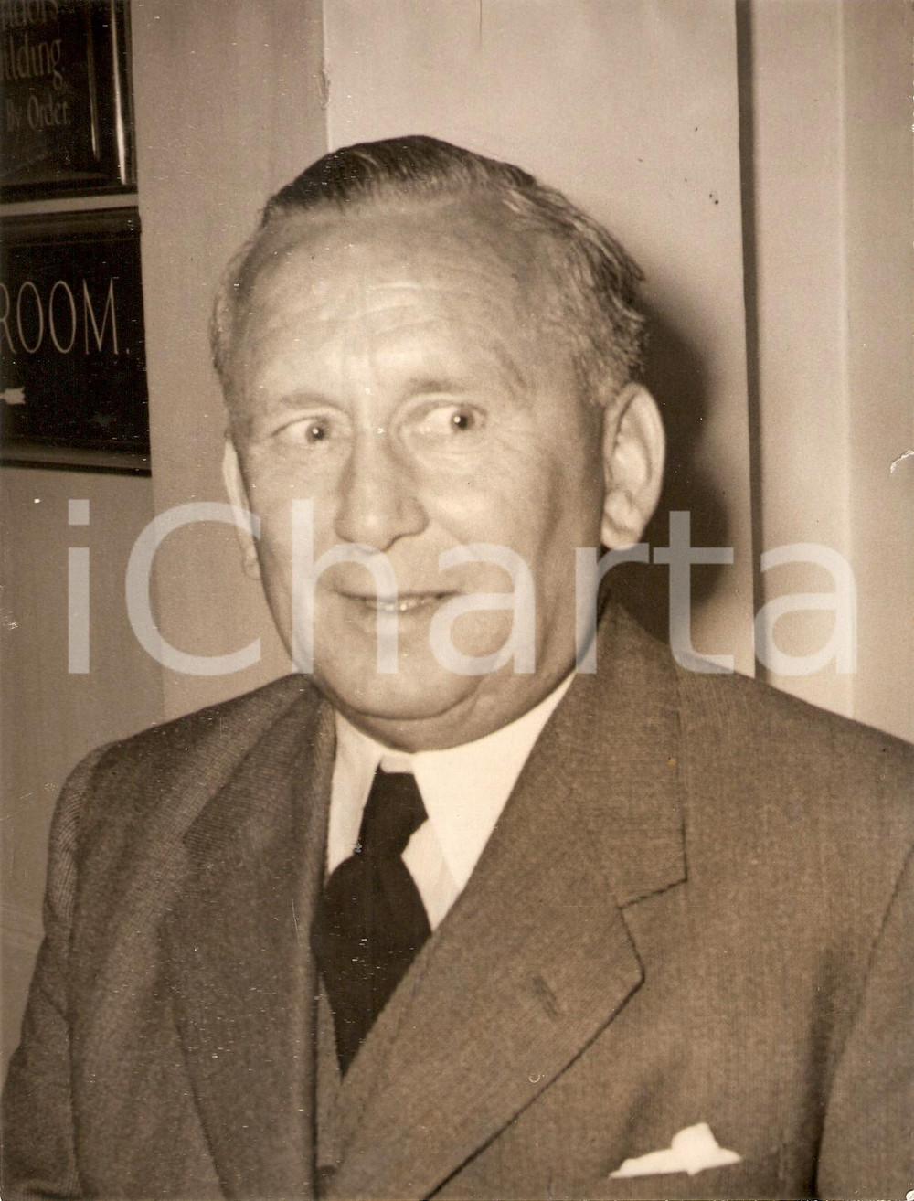 Fotografia d epoca originale 1954 LONDON  SOMERSET HOUSE Stephen CLARKE inventor of floating brewery Foto 1