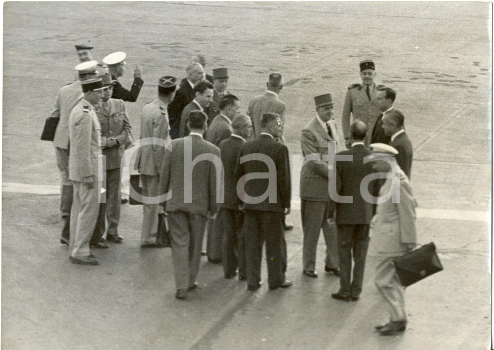 Fotografia d epoca originale 1959 PARIS Charles DE GAULLE arriving at Orly airport Photo 18x13 cm 1