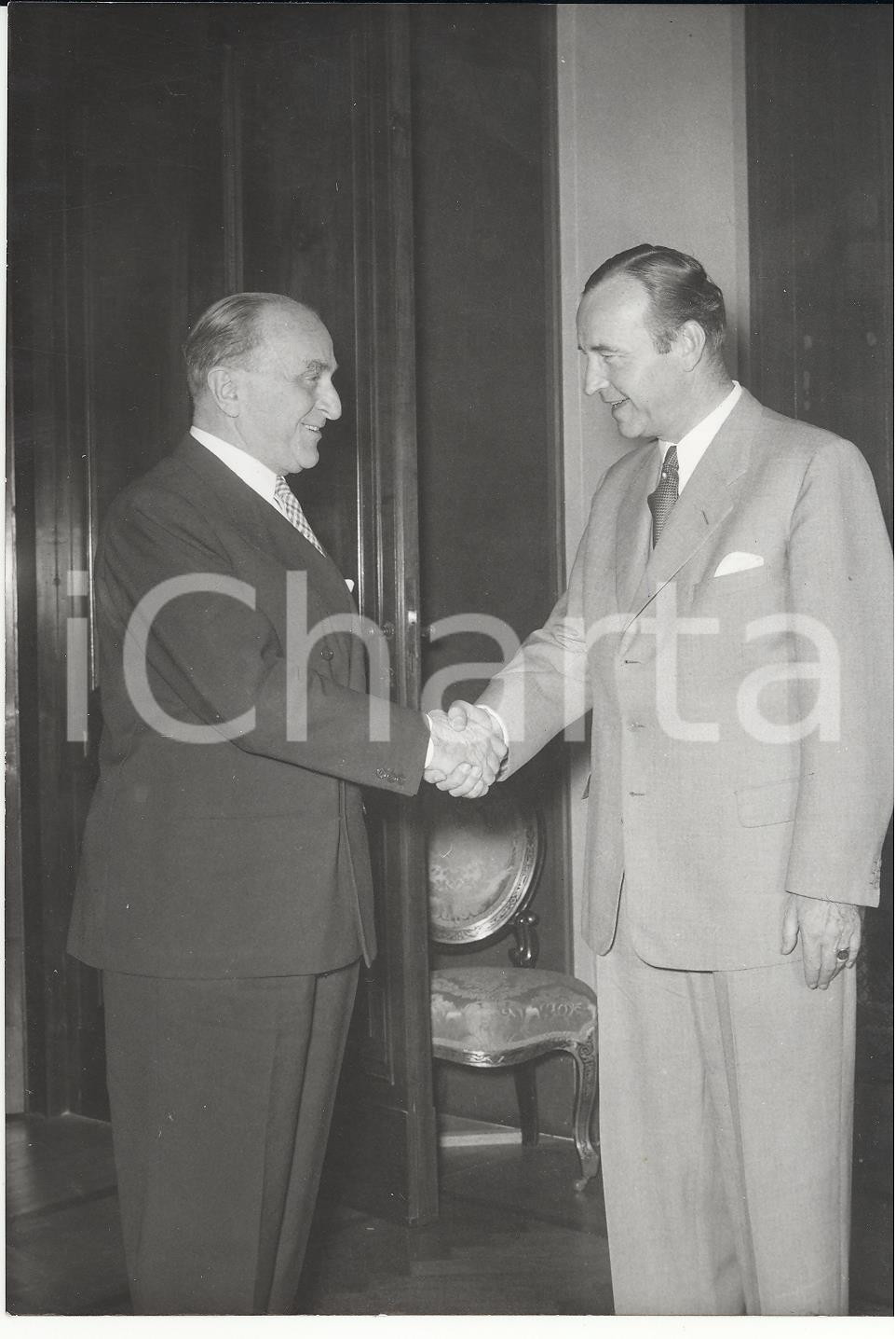 Fotografia d epoca originale 1957 ROMA Quirinale  Cesare MERZAGORA riceve Manfred KLAIBERT Foto 13x18 cm 1