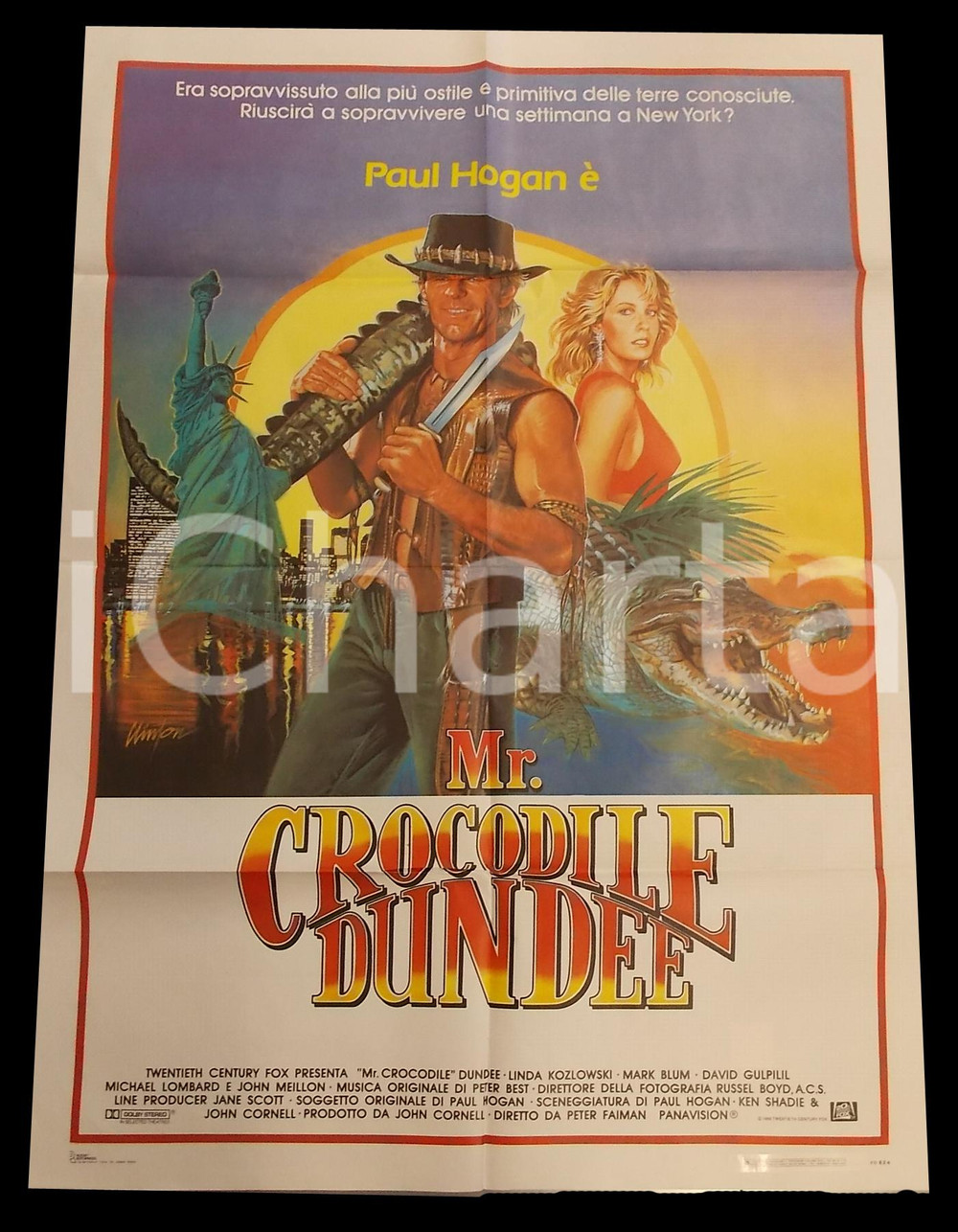 Materiale cinematografico d’epoca 1986 MR. CROCODILE DUNDEE Paul HOGAN Linda KOZLOWSKI Manifesto 100x140 cm 1