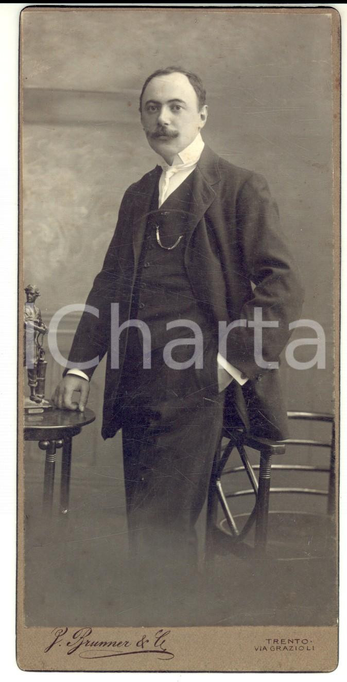 Fotografia d epoca originale 1912 TRENTO Ritratto di Luigi TONELLI Fotografia G. BRUNNER 8x17 cm 1
