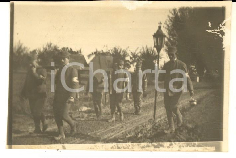 Fotografia d epoca originale 1915 WW1 VERSA GO Funerali del soldato CAMPUGGIANI Fotografia 9x6 cm 1
