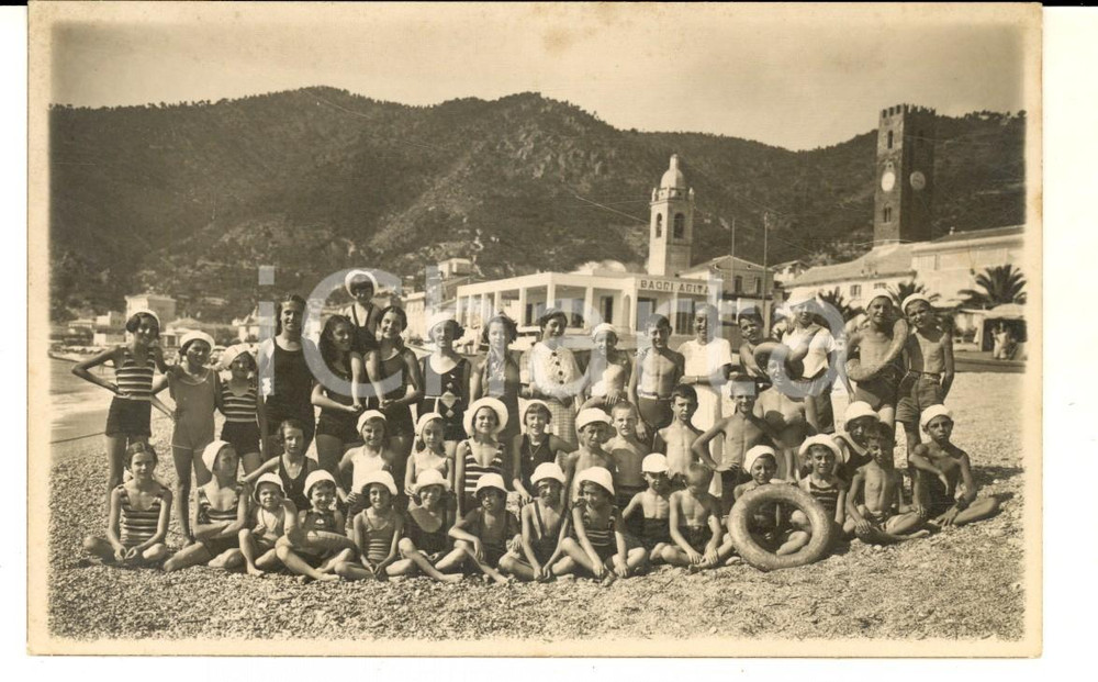 Fotografia d epoca originale 1936 NOLI SV I bambini della colonia VILLA RAVA ai Bagni Anita  Foto VINTAGE 1