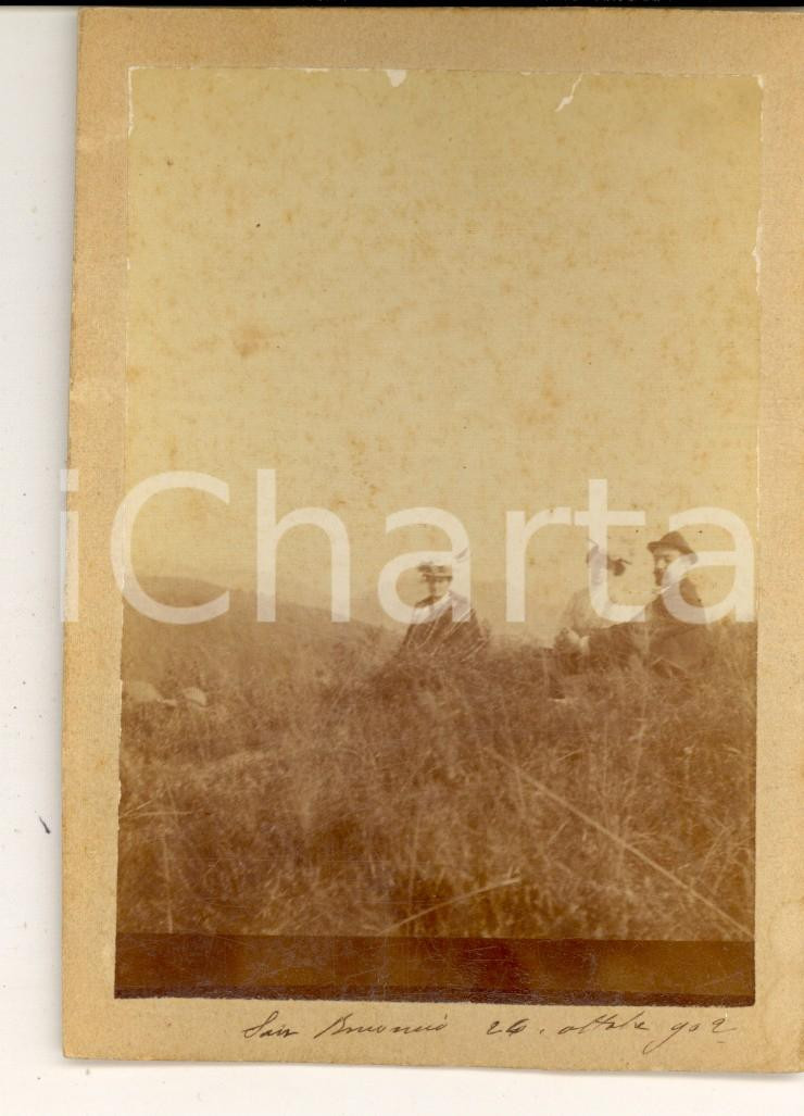 Fotografia d epoca originale 1902 SAN BONONIO BI Escursionisti durante una pausa  Fotografia 9x12 1