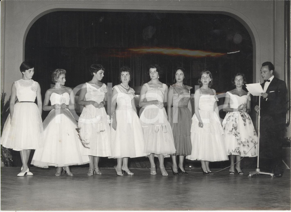 Fotografia d epoca originale 1956 SANREMO Adriana FACCIOLI eletta Sposina Ideale Foto 18x13 cm 1