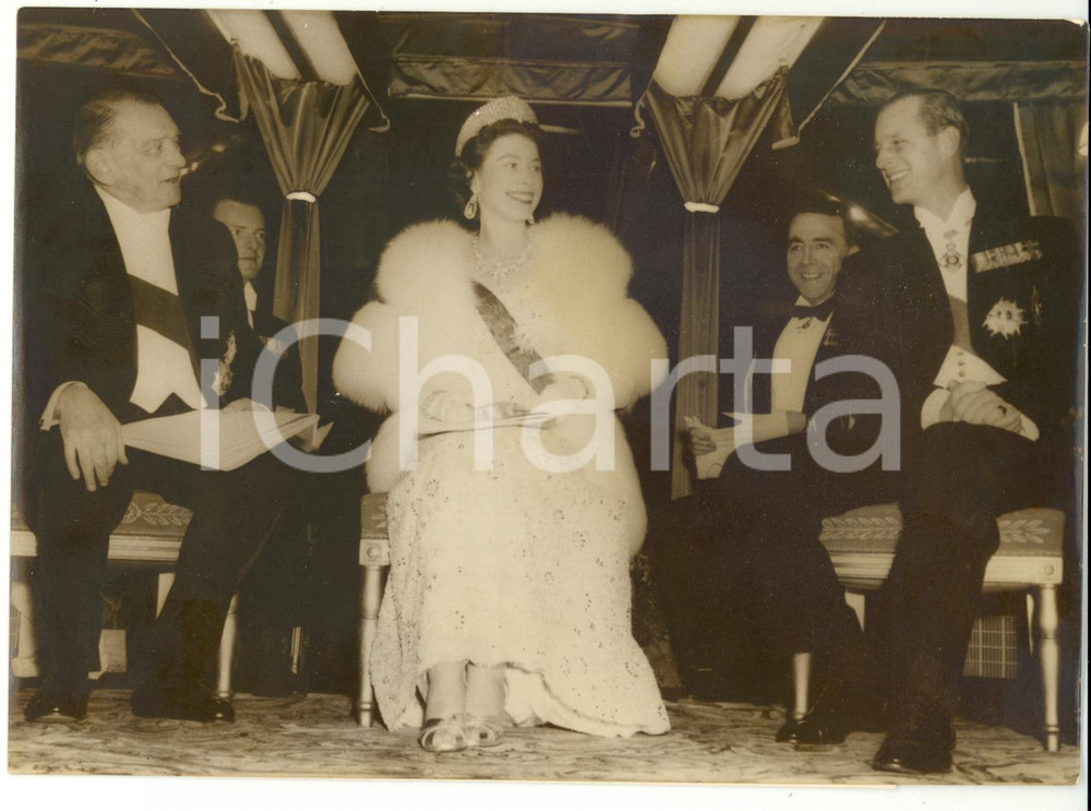 Fotografia d epoca originale 1957 PARIS Borde Fretigny  René COTY  ELISABETTA II  Filippo di EDIMBURGO 1