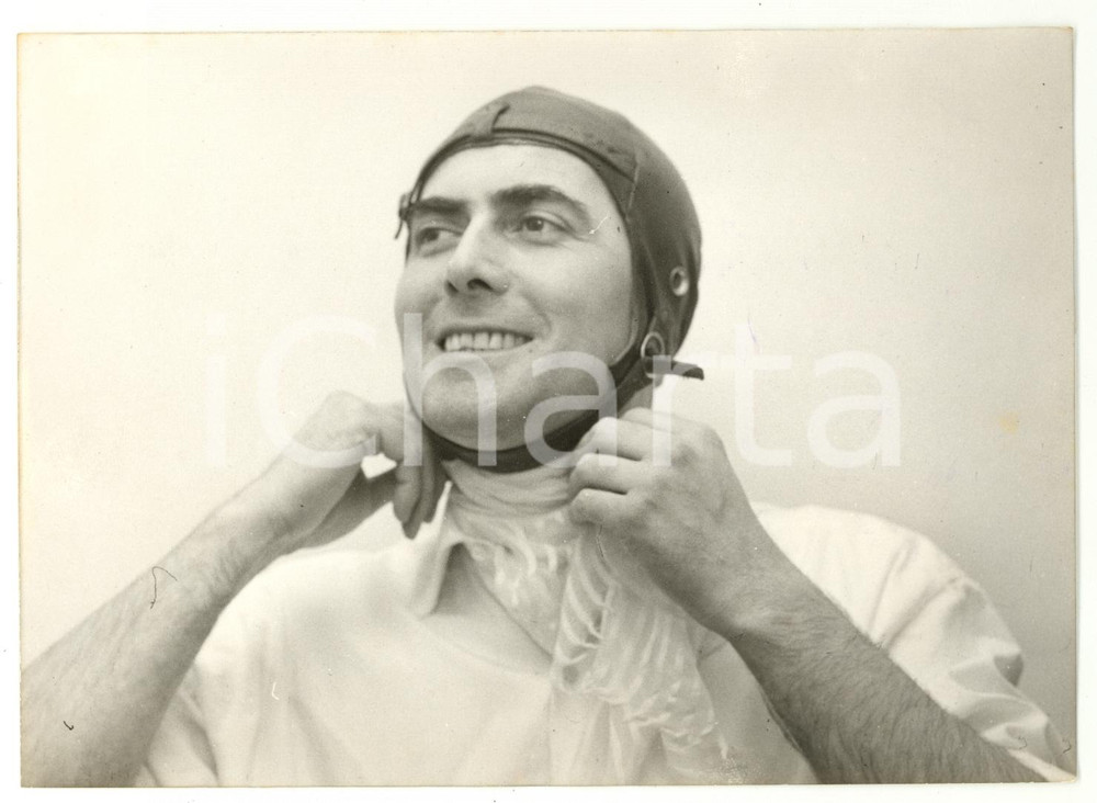 Fotografia d epoca originale 1950 ca BOLOGNA L impiegato bancario Oscar MAESTRAMI sosia di Tyrone POWER Foto 1