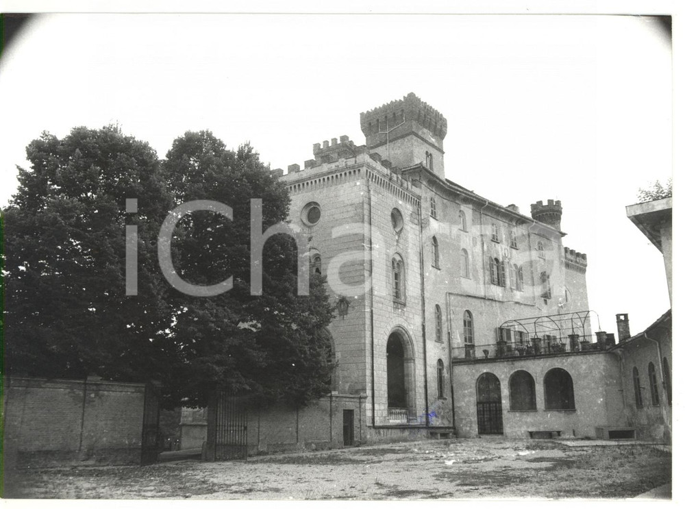 Fotografia d epoca originale 1981 BAROLO CN Veduta Castello Comunale Falletti  Foto VINTAGE 18x13 cm 1