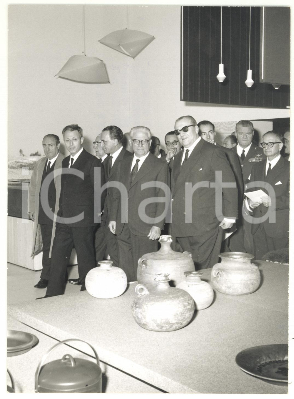 1960 MILANO Triennale - Giovanni GRONCHI accompagnato da Ivan Matteo LOMBARDO