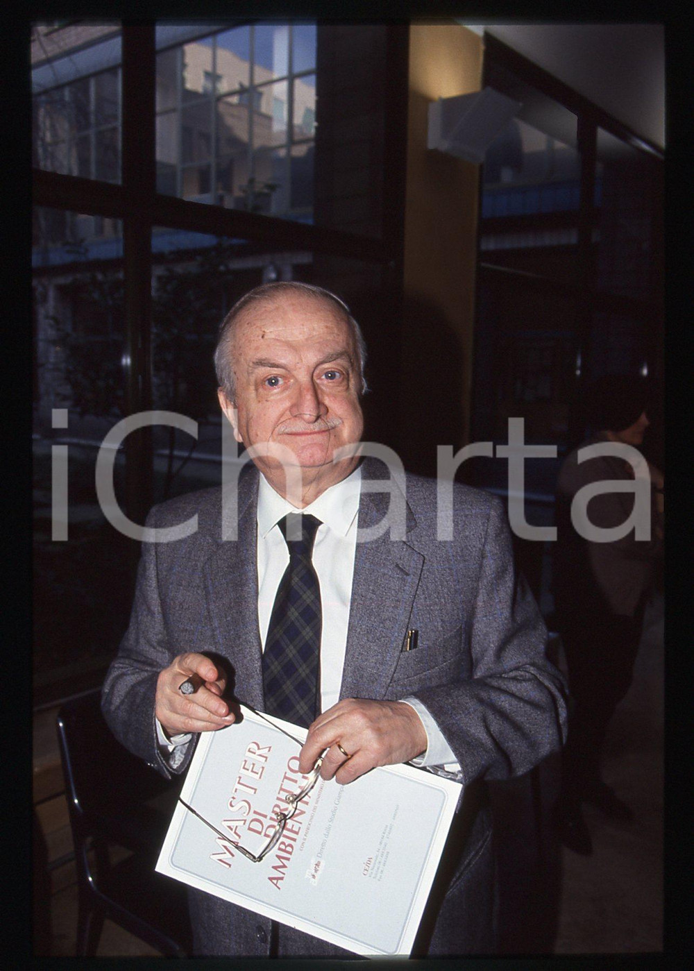 35mm vintage slide* 1995 ca MILANO Sergio VACCÀ Ritratto del professore (6)
