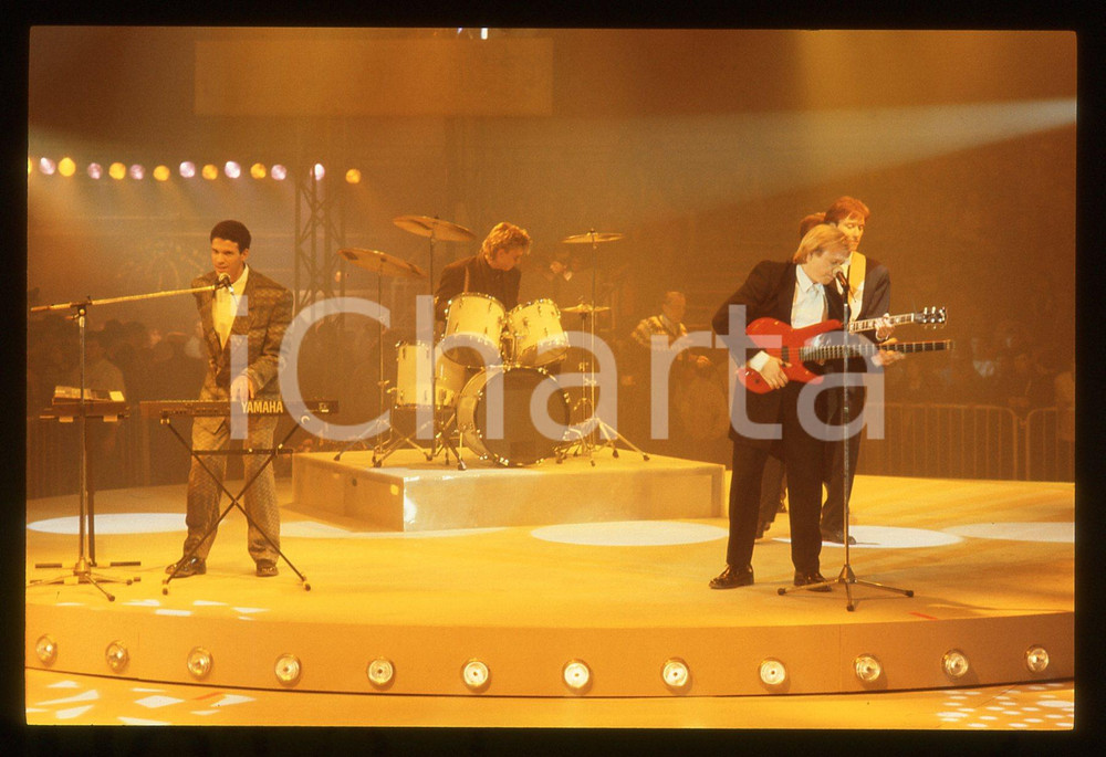 35mm vintage slide* 1987 FESTIVAL DI SANREMO LEVEL 42 La band sul palco (1)