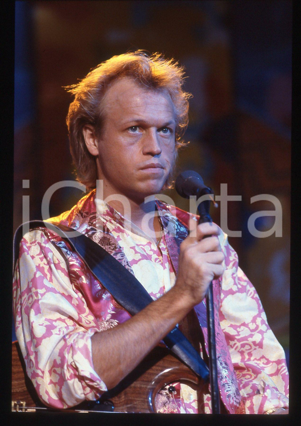 35mm vintage slide* 1988 RAI UNO - DISCORING Mark KING Cantante dei LEVEL 42 (2)