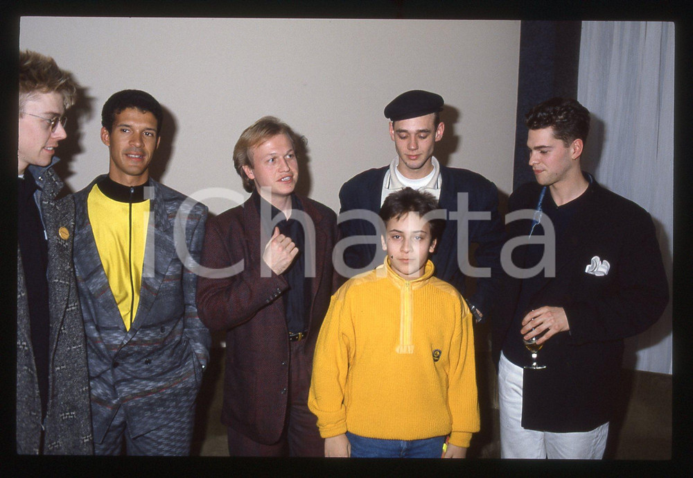 35mm vintage slide* 1987 FESTIVAL SANREMO - LEVEL 42 Enrico CIFIELLO Backstage 1