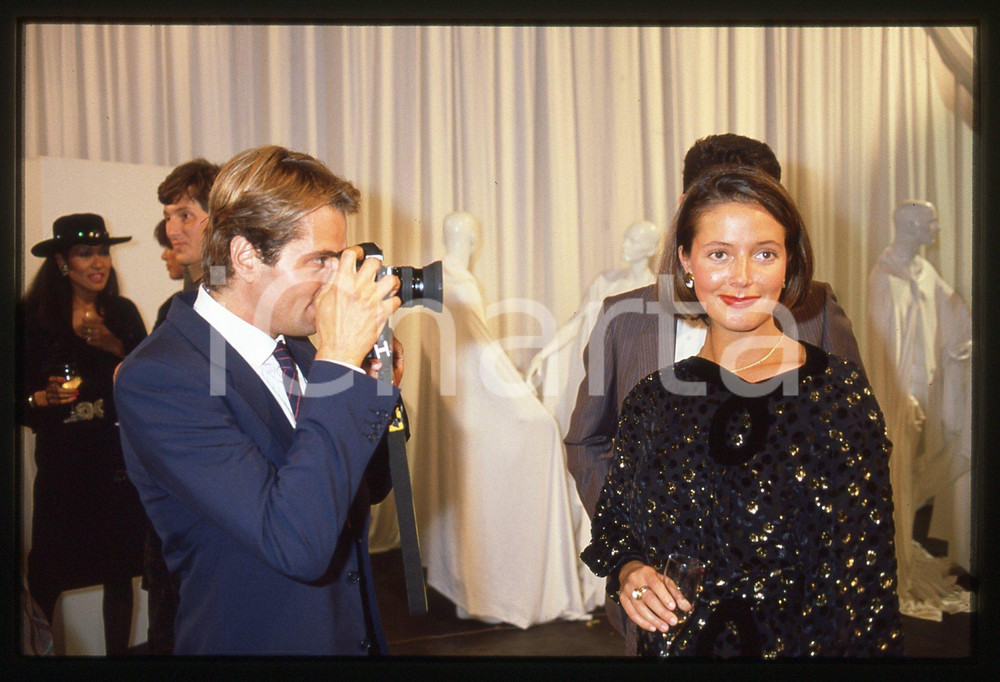  35mm vintage slide* 1985 ca ITALIA Laura LATTUADA Saverio VALLONE a un party 1