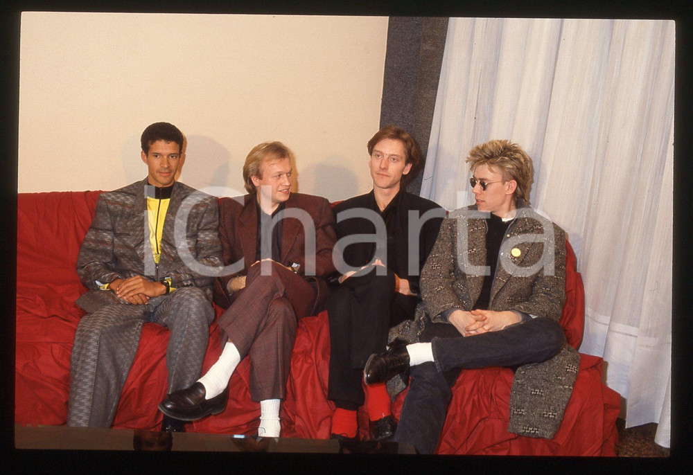 35mm vintage slide* 1987 FESTIVAL DI SANREMO LEVEL 42 Ritratto nel backstage 9