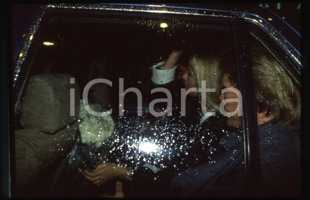 35mm vintage slide* 1990 ca ITALIA Katherine KELLY LANG Skott SNIDER paparazzati