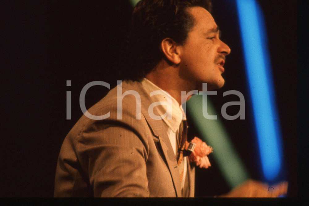 35mm vintage slide* 1988 FESTIVAL DI SANREMO Beppe GRILLO in scena RAI UNO (39)