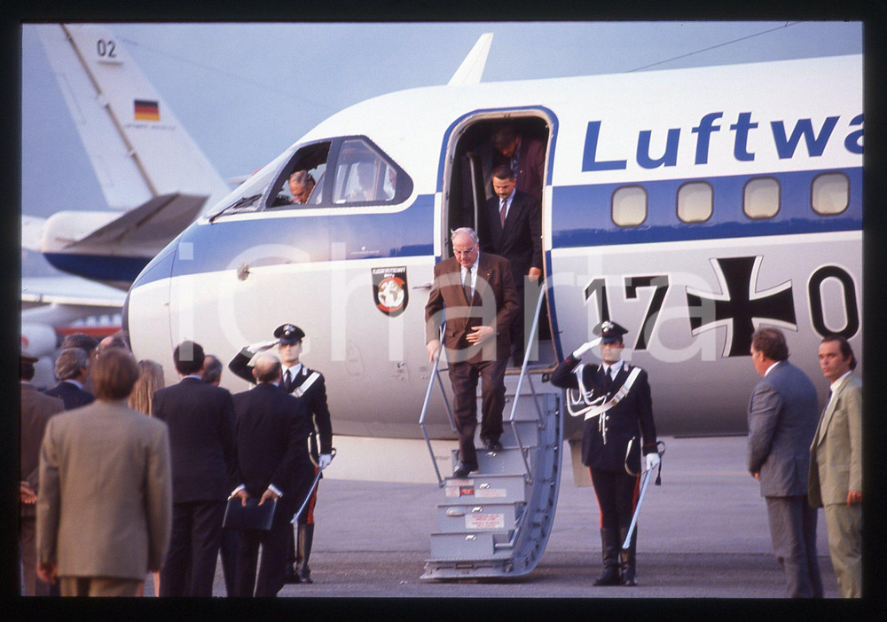 35mm vintage slide* 1992 FIRENZE Helmut KOHL arrivo cancelliere tedesco CDU (2)