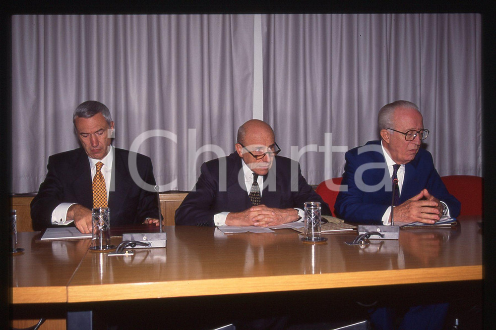 35mm vintage slide* 1995 TRIESTE Eugenio COPPOLA DI CANZANO GENERALI Assemblea 4