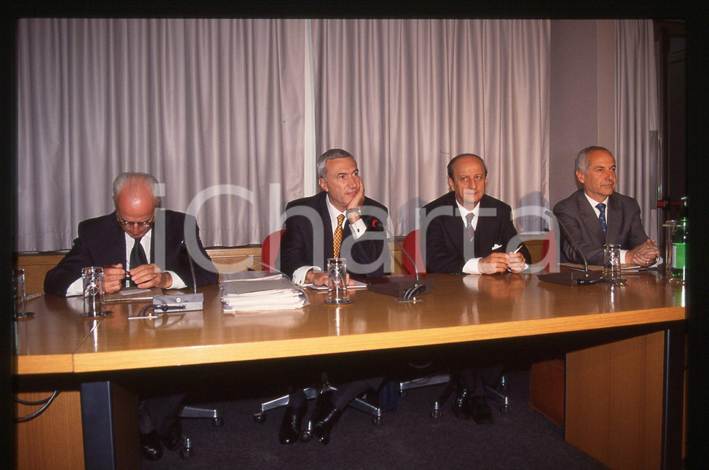 35mm vintage slide* 1995 TRIESTE Eugenio Gianfranco GUTTY GENERALI Assemblea 1