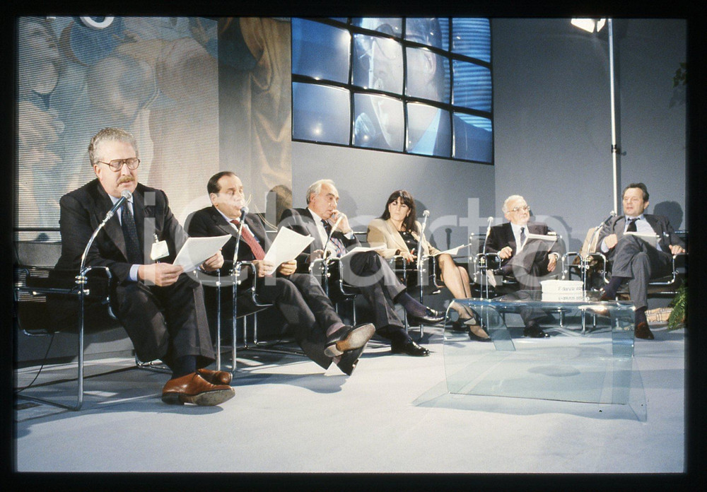 35mm vintage slide* 1989 BARI CONFINDUSTRIA "Mezzogiorno formazione sviluppo" 1