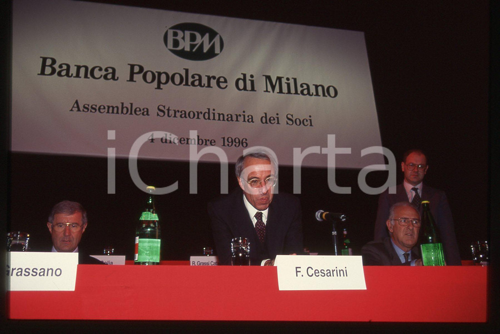 35mm vintage slide* 1996 MILANO Francesco CESARINI assemblea dei soci BPM (3)