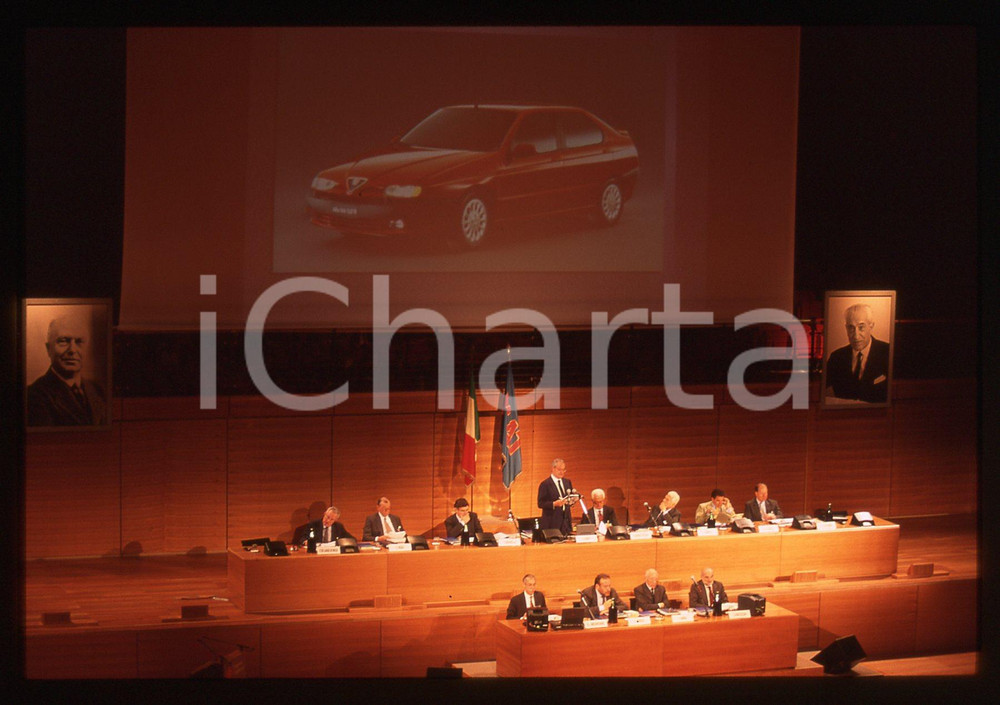 35mm vintage slide* 1996 TORINO Cesare ROMITI presenta ALFA ROMEO 147 FIAT