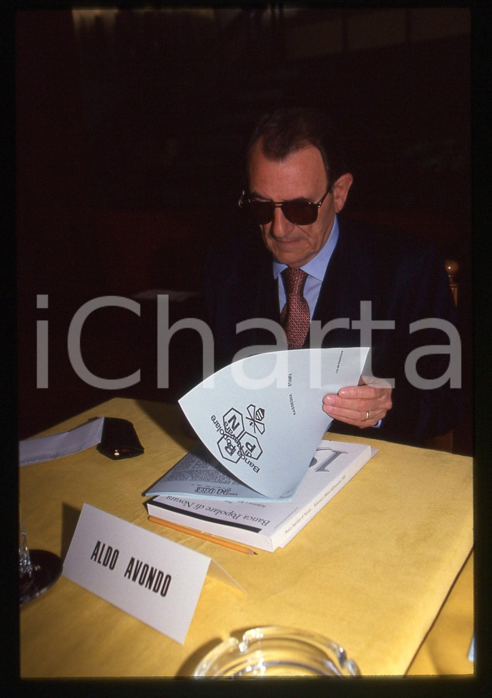 35mm vintage slide* 1993 NOVARA Aldo AVONDO all'assemblea degli azionisti BPN
