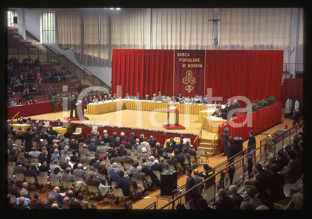 35mm vintage slide* 1993 NOVARA - BPN Assemblea annuale degli azionisti (2)