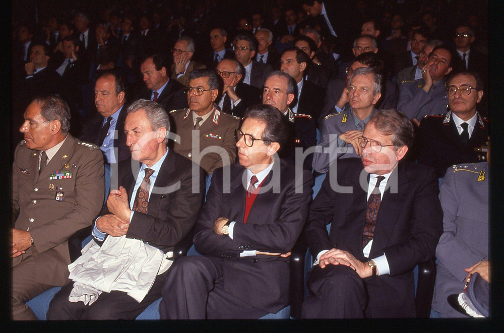 35mm vintage slide* 1990 ca MILANO Mario MONTI all'assemblea di ASSOLOMBARDA