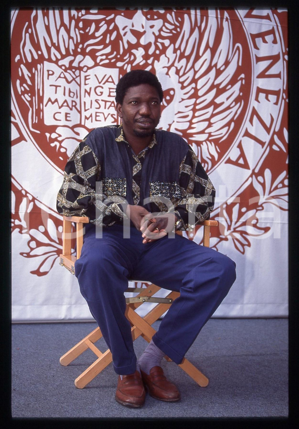 Fotografia d'epoca originale 35mm vintage slide* 1994 VENEZIA Idrissa Ouédraogo Ritratto del regista (2)) 1