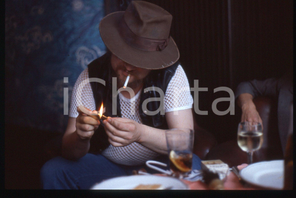 35mm vintage slide* 1980 MOSTRA DI VENEZIA Rainer Werner FASSBINDER in un bar 1