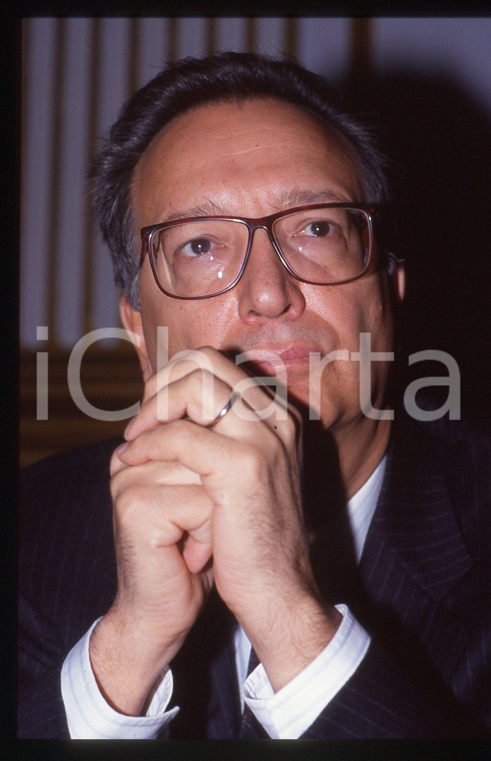 35mm vintage slide* 1990 ca POLITICA Paolo BABBINI Ritratto deputato PSI (1)  Diapositiva d'epoca, in formato 35 mm.CONDIZIONI: GOOD Tutti i diritti riservati.E' severamente vietata la riproduzione. ICharta mette in vendita, sul negozio eBay e in esclusiva sul sito "icharta" il proprio archivio composto da numerose diapositive e negativi fotografici d'epoca, tutti originali e autentici, che attraversano la storia del costume italiano tra gli la fine degli anni Sessanta e Novanta.Si tratta di uno sguardo inedito sull'attualit&agrave;, la politica, la vita quotidiana, il gossip e la cultura, che fotografa il cambiamento della nazione in quest'ultimo scorcio del XX secolo. Un'occasione unica per il mercato del collezionismo, che vede finalmente disponibile un archivio eccezionale per vastit&agrave;, tematiche e condizioni, in un settore (il negativo fotografico e la diapositiva) di assoluta novit&agrave; e dalle interessanti prospettive di investimento.  originale e autentica 1