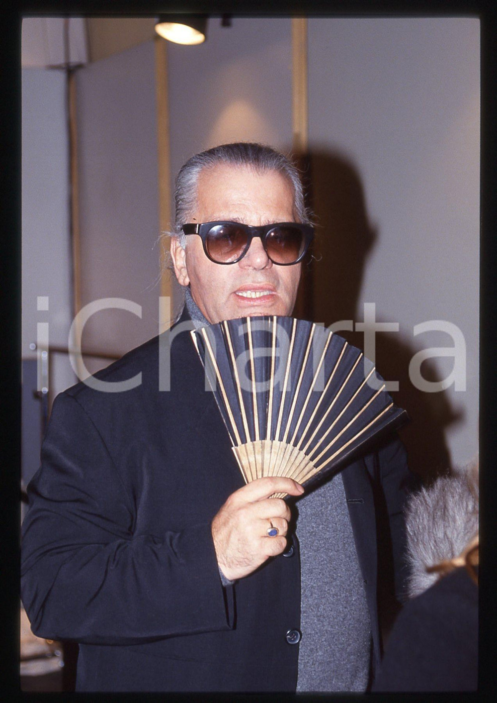 35mm vintage slide* 1993 MILANO Karl LAGERFELD per collezione FENDI - Ritratto 8